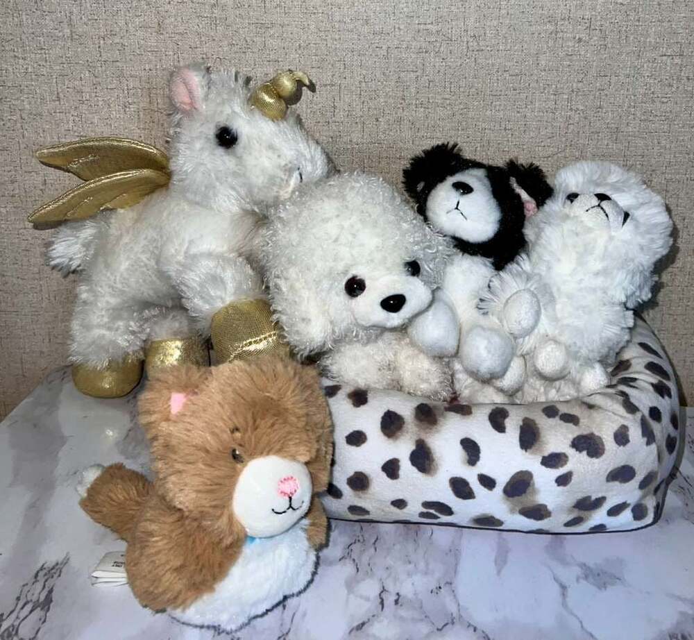 Mixed Plush Lot - Aurora Unicorn, Gund White Dog, Pucci Puppies with Bed